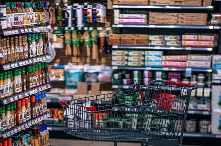 El Gobierno regula la prohibición de la venta a pérdidas