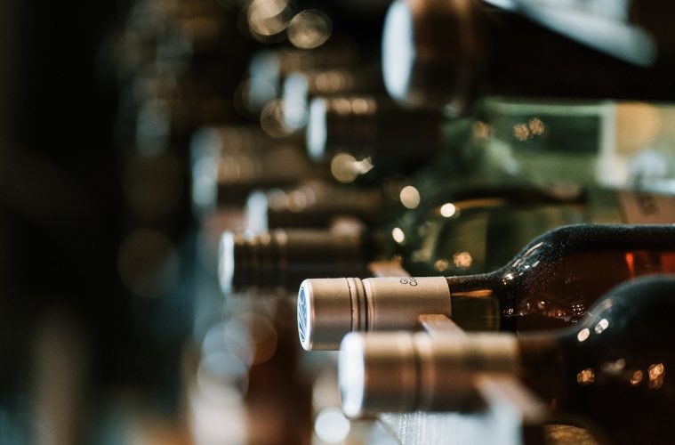 Francia deja de liderar el mercado chino del vino