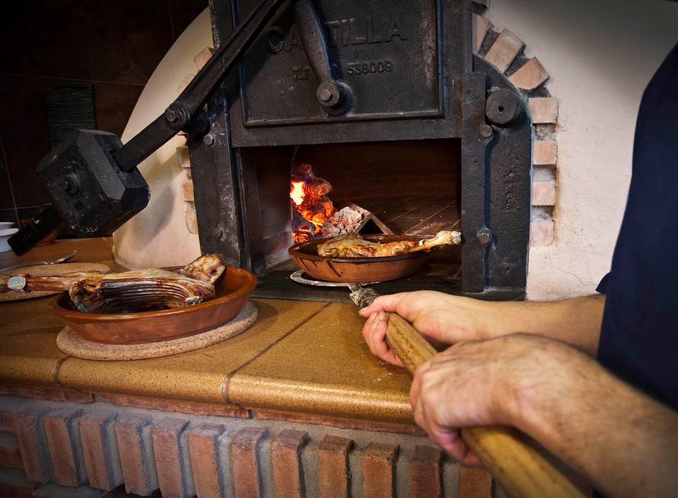 Cómo ser un verdadero maestro asador de lechazo
