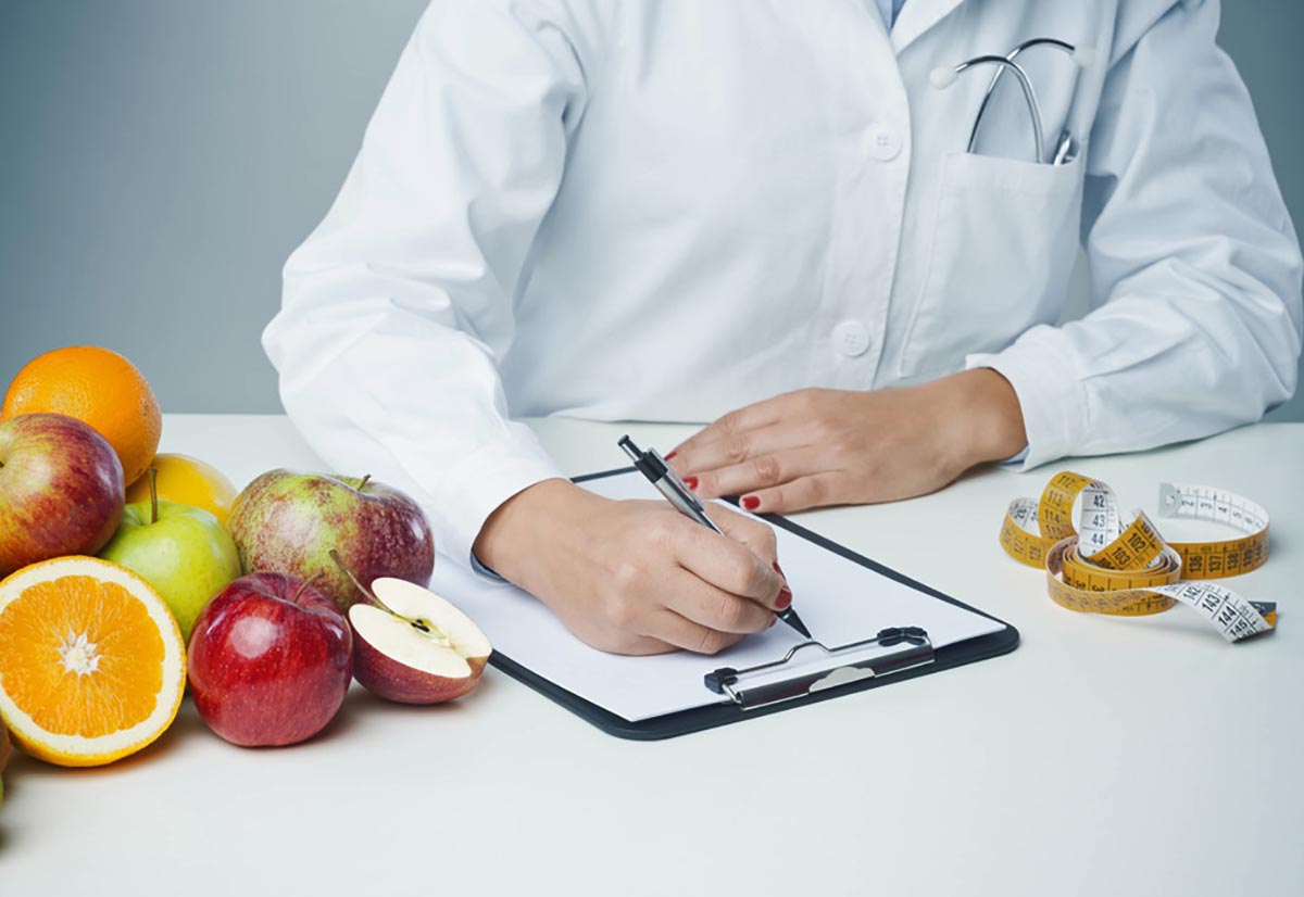Cataluña admitirá el Grado de Nutrición y Dietética para acceder a la Sanidad Pública
