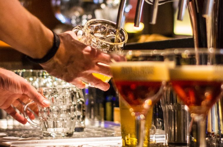 Los precios de restauración bajan muy ligeramente