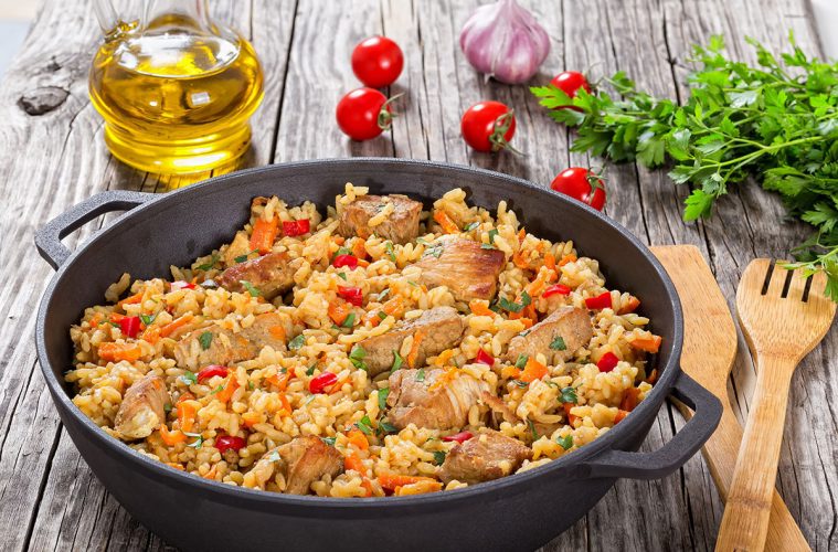 Arroz con pavo y verduras sobrantes