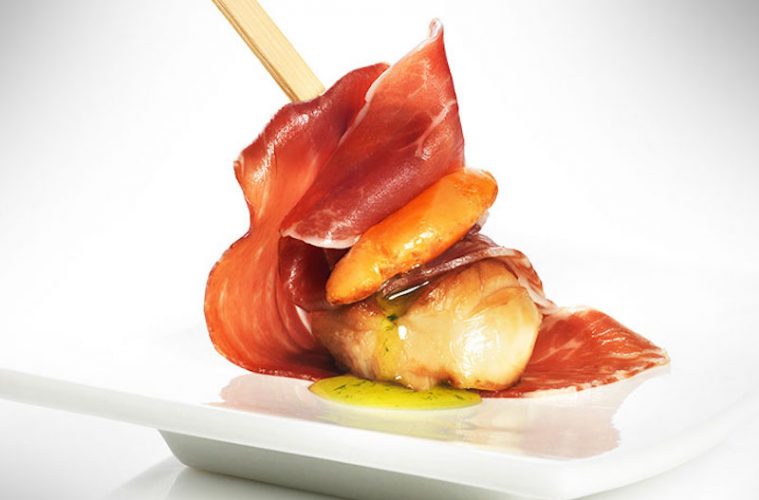Brochetitas de jamón serrano y vieira