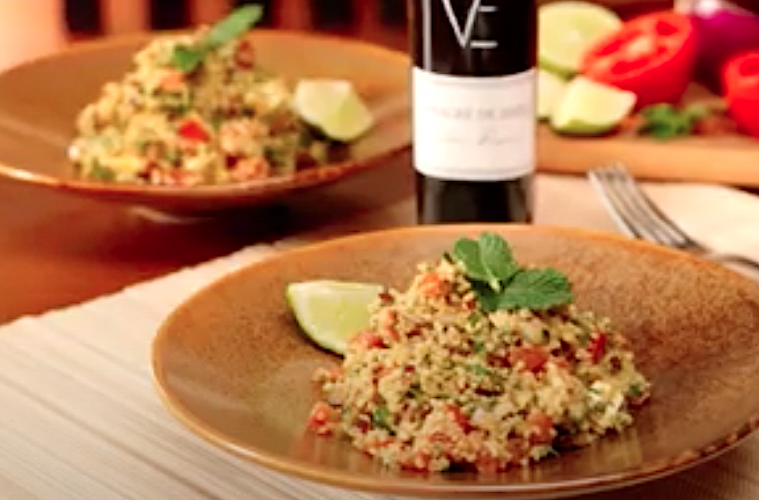 Tabulé de quinoa con queso feta y vinagreta de mostaza