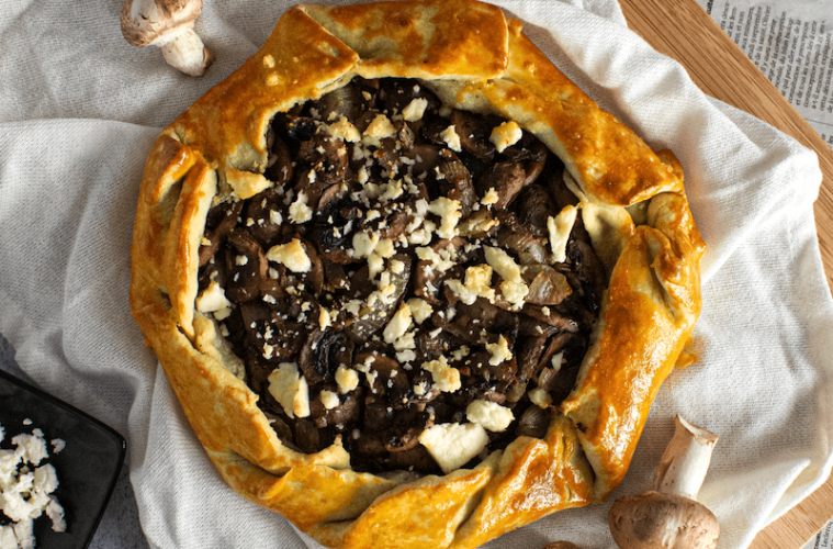 Tarta salada de champiñones que empiezan a ponerse feos