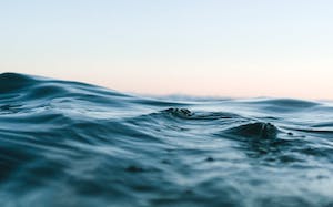 Incrementar las plantas de desalación y reutilización de agua, ¿una necesidad urgente?