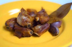 Fin de semana de feria y tapas de ajo morado en Las Pedroñeras