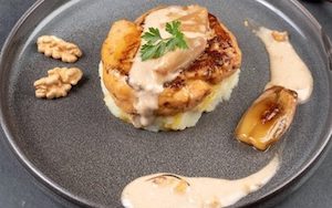 2Bocaditos de foie gras y patatas con chalotas caramelizadas 2