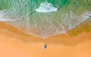 Playas inteligentes para paliar los efectos del turismo masivo
