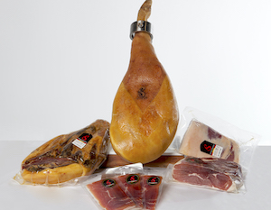 Las exportaciones españolas de jamón curado bajan en volumen y crecen en valor
