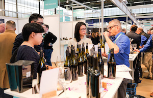 Compradores y operadores internacionales del vino a granel se reúnen en la WBWE de Ámsterdam Foto WBWE