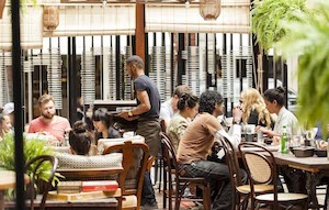 El gasto de los turistas hasta octubre supera los 110.000 millones de euros, todo un récord