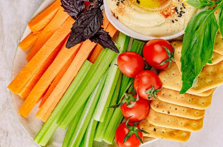 Crudités con salsas variadas
