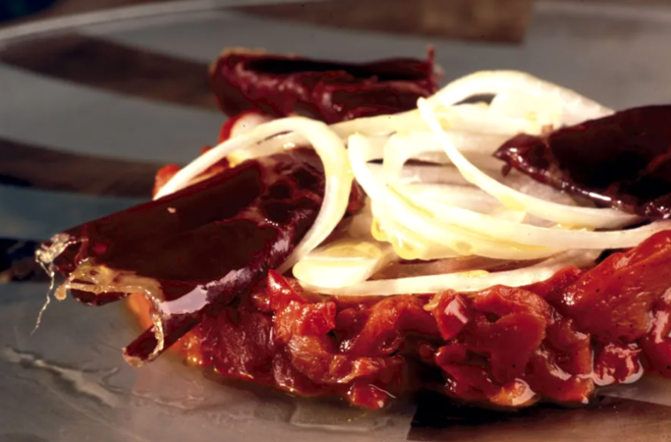 Pimientos asados con cecina al aceite de cominos