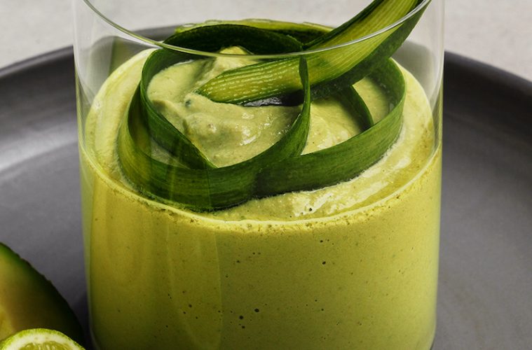 Batido verde detox con espinacas sobrantes