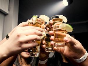 Aprobado el Proyecto de Ley de prevención del consumo de bebidas alcohólicas en menores de edad