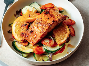 Salmón a la naranja con verduras