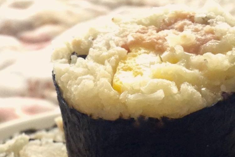 Falso sushi con sobras de coliflor cocida