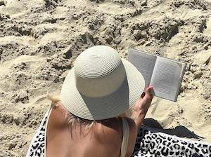 Libros que hablan de gastronomía y vino para leer este verano