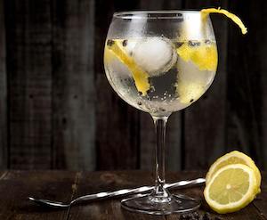 El origen de una bebida: el gin tonic