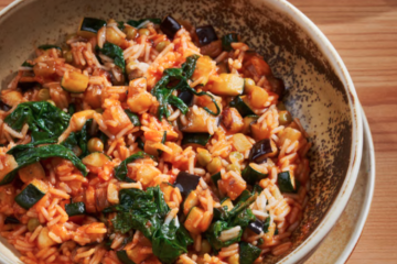 Arroz tres delicias con restos de verduras