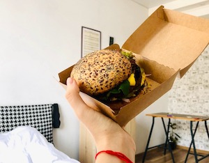 Los platos de moda, hábitos y tendencias en delivery, según el Gastrómetro de Just Eat