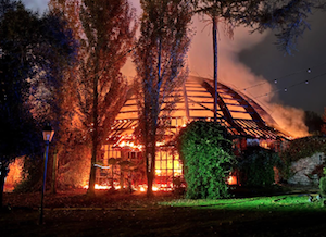 Se incendia la cúpula de madera del restaurante Mas Marroch, de los hermanos Roca 