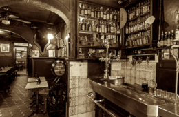 Gastronomía de las 16 tabernas, cafés y casas de comidas centenarias de Madrid