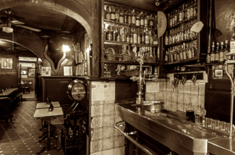 Gastronomía de las 16 tabernas, cafés y casas de comidas centenarias de Madrid