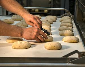 2Agroalimentación y hostelería-turismo, entre los sectores que generarán más empleo en 2026 2