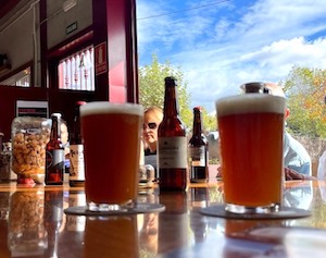 Guía para descubrir las quince cerveceras artesanas de la región de Madrid