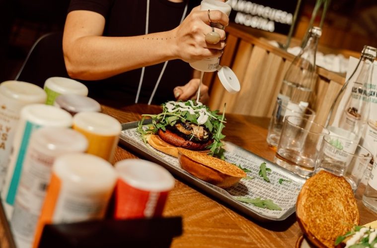 Tendencias que marcarán las franquicias de restauración en 2026 Foto Hamburguesa Nostra