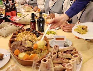 El cocido madrileño, declarado Bien de Interés Cultural por la Comunidad de Madrid 