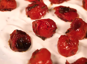 2Tomatitos cherry asados con yogur griego 2