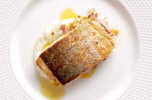 2Pescado con crema de coliflor que sobró de ayer 2