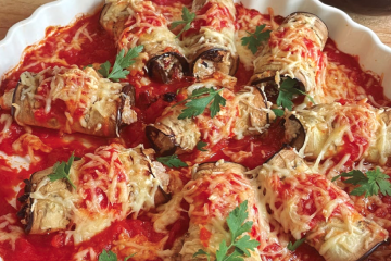 Canelones de berenjena rellenos de carne de conejo