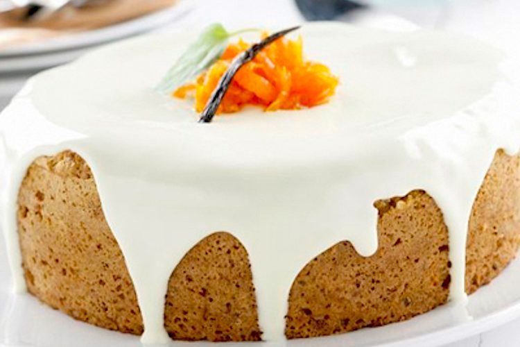 Tarta de zanahorias que empiecen a ponerse feas y queso crema