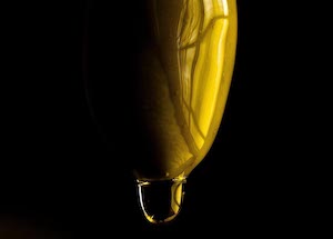 La producción de aceite de oliva de la actual campaña es inferior, pero suficiente para las necesidades del mercado
