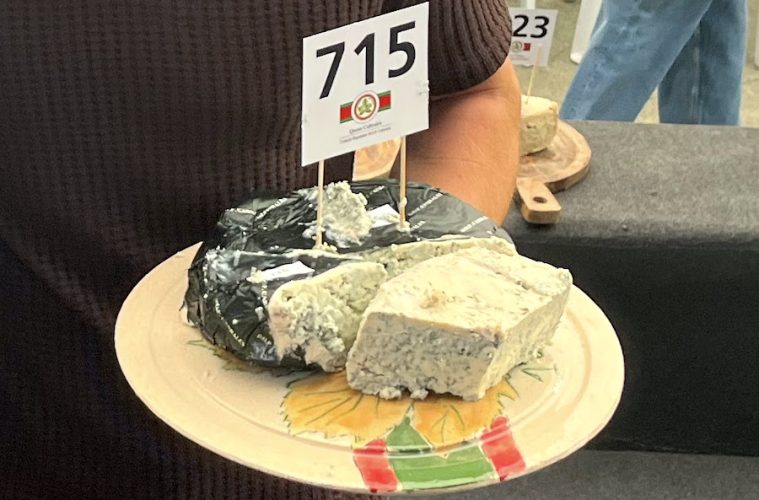 Cabrales, a por el sexto récord Guinness al queso más caro del mundo vendido en una subasta (foto edición anterior)