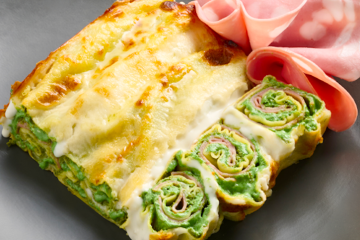 Canelones de ricota y espinacas con mortadela de Bolonia