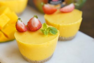 Pastelitos de crema de mango que empieza a madurar