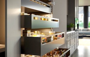 Cómo limpiar y reorganizar la cocina de casa después de vacaciones