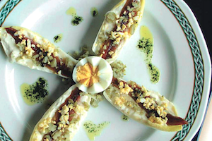 2Endivias con anchoa y queso de torta 2