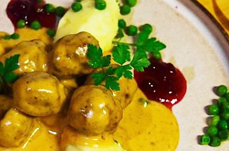 Albóndigas con carne picada y restos de chorizo fresco