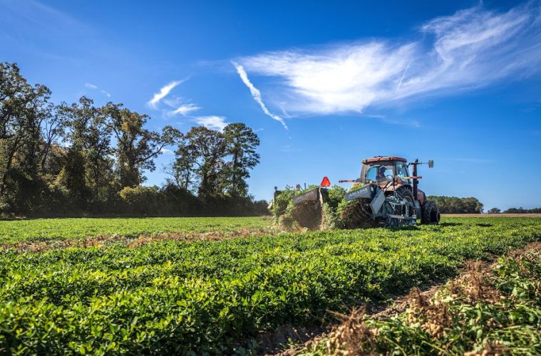 El Gobierno mantendrá el apoyo para compensar el sobrecoste del gasóleo agrícola