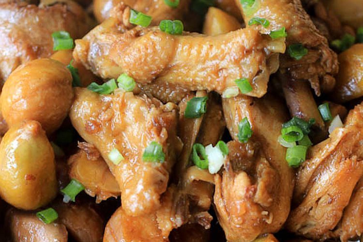 Pollo con castañas sobrantes