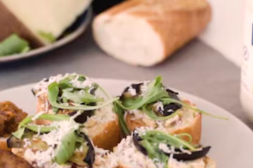 Tapa de cebolla caramelizada y parmesano