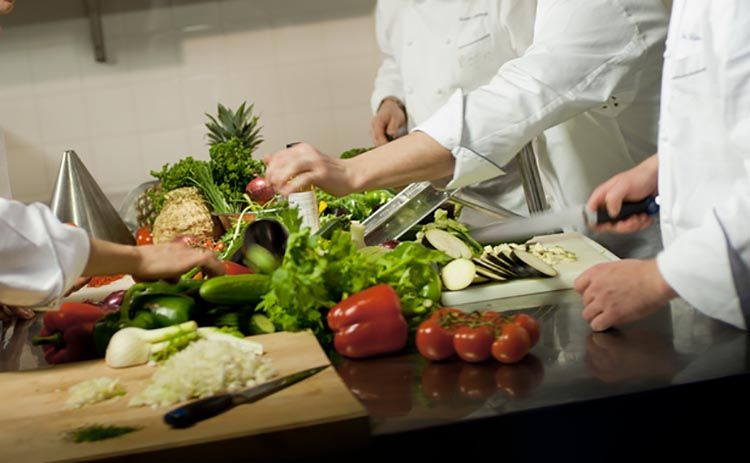 Chefs cocinando