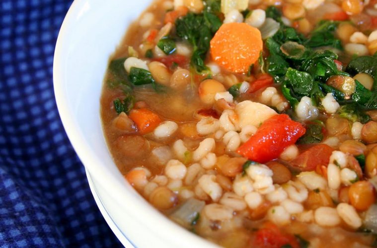 Llega el frío. Alimentos que pueden ayudar a combatirlo. Guiso de lentejas