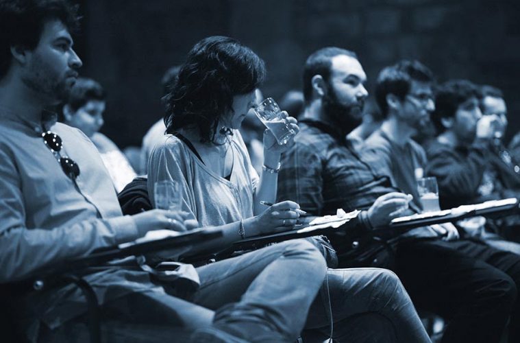 Buscando la mejor cerveza artesana entre 756 referencias. Barcelona Beer Challenge pasada edición 2016